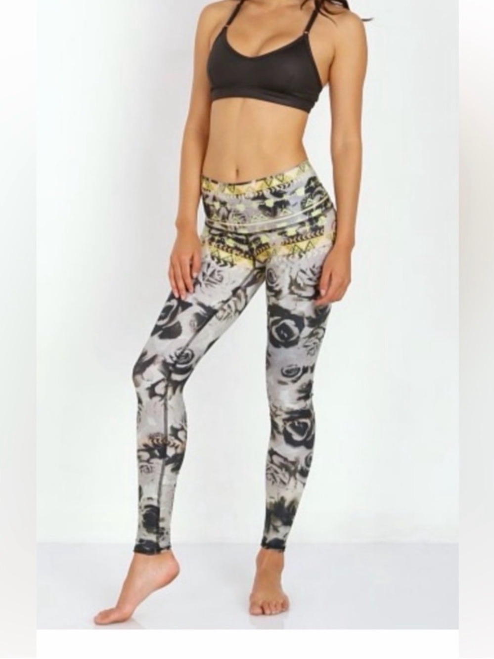 TEEKI Tribal Roses Low Rise Yoga Fitness Leggings Medium Athleisure Boho